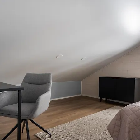 Sving & Slope B By Aavalevi Levi